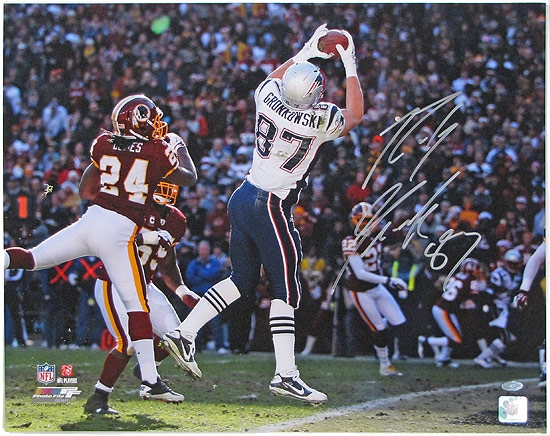 Rob Gronkowski New England Patriots Autographed 16x20 Photo 