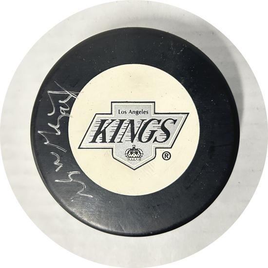 Image for Wayne Gretzky Autographed Los Angeles Kings Hockey Puck JSA ZZ55393 (Reed Buy)