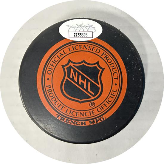 Image for Wayne Gretzky Autographed Los Angeles Kings Hockey Puck JSA ZZ55393 (Reed Buy)