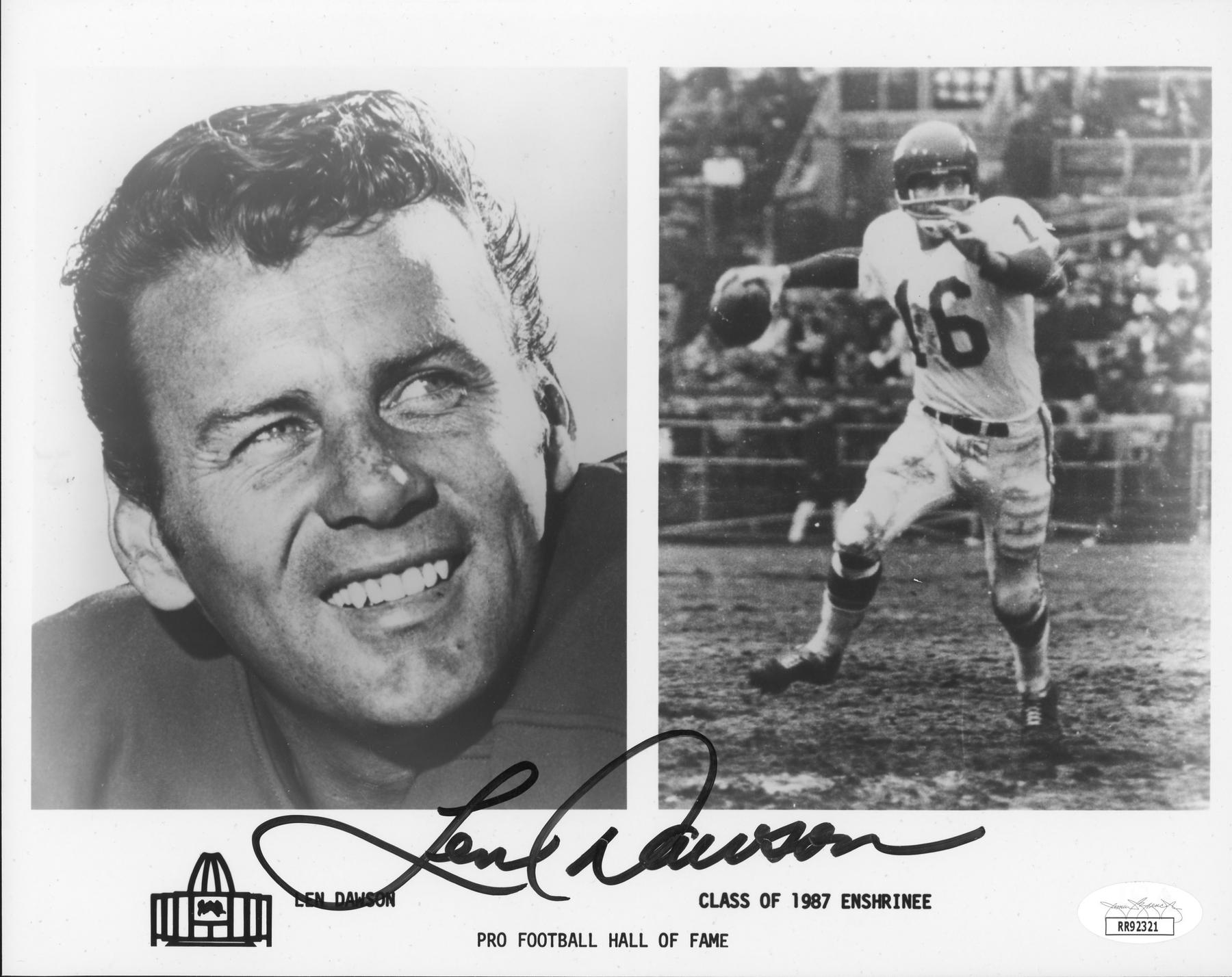 Len Dawson Hall of Fame Autographed 8x10 B&W Photo JSA RR92321 (Reed