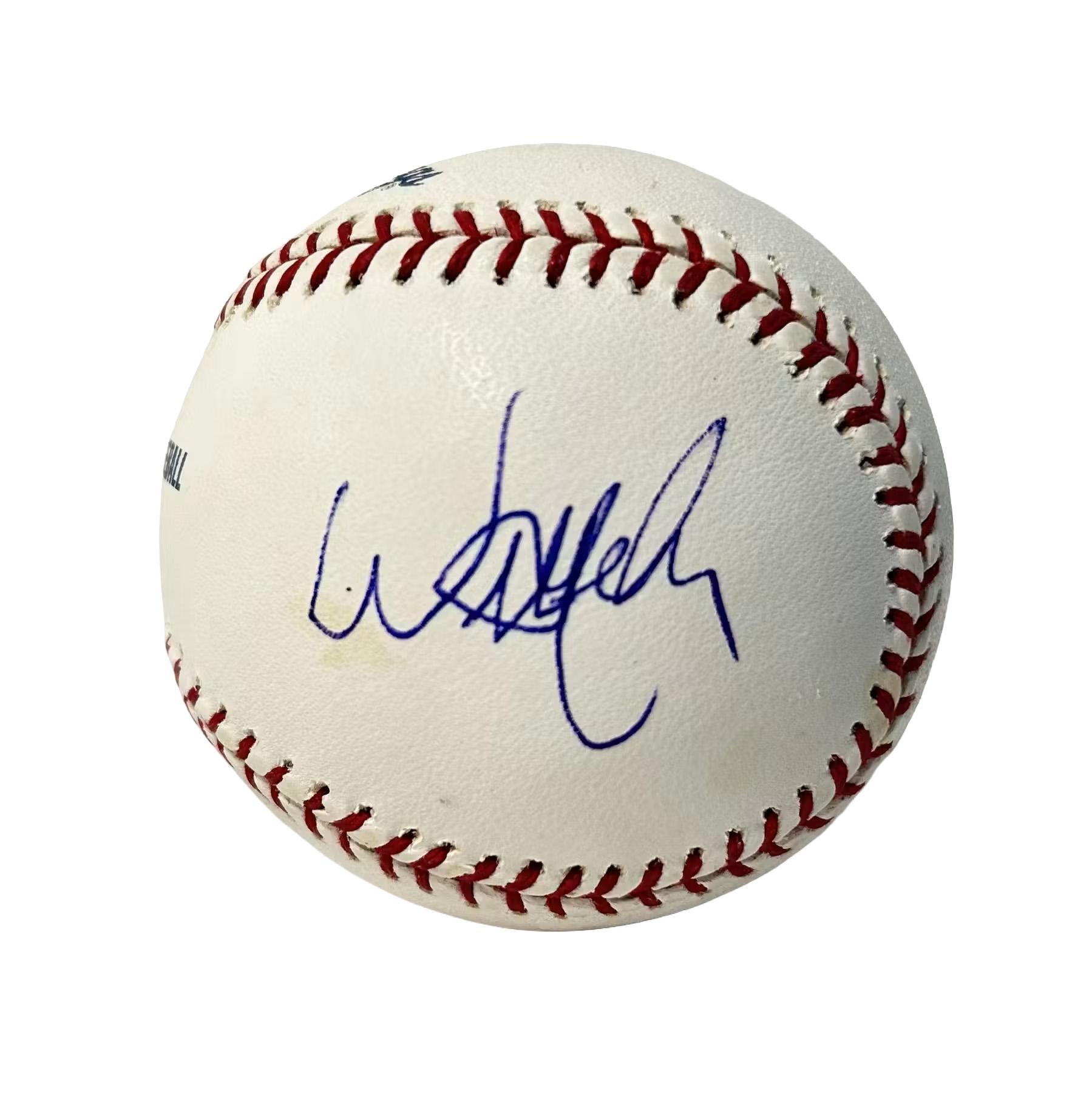 Willie Nelson Autographed MLB Baseball JSA ZZ55439 (Reed Buy) | DA