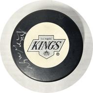 Image for Wayne Gretzky Autographed Los Angeles Kings Hockey Puck JSA ZZ55393 (Reed Buy)